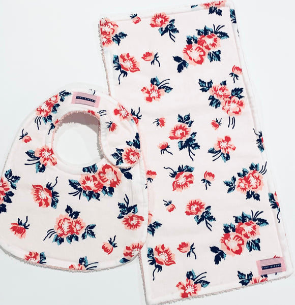 Bib and Burp Pad Gift Set