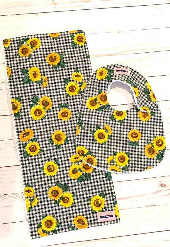 SUNFLOWER BABY BIB & BURP PAD GIFT SET