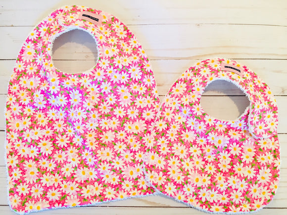Daisies in the Garden Baby Bib