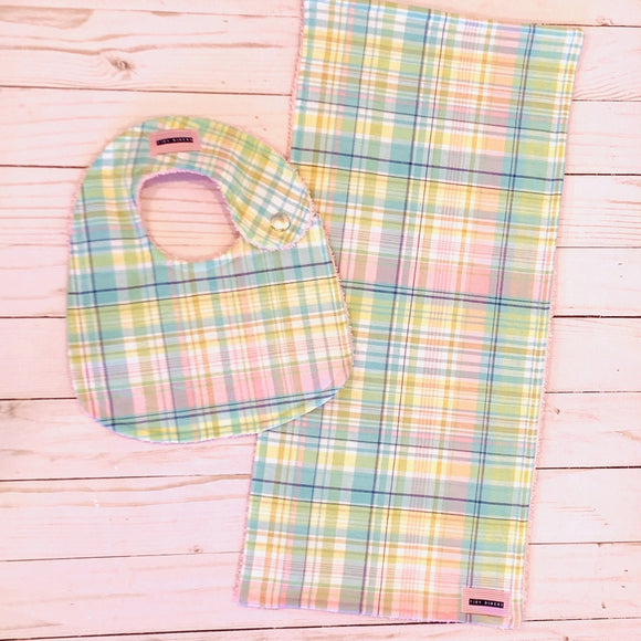 PASTEL MADRAS PLAID BIB & BURP PAD GIFT SET
